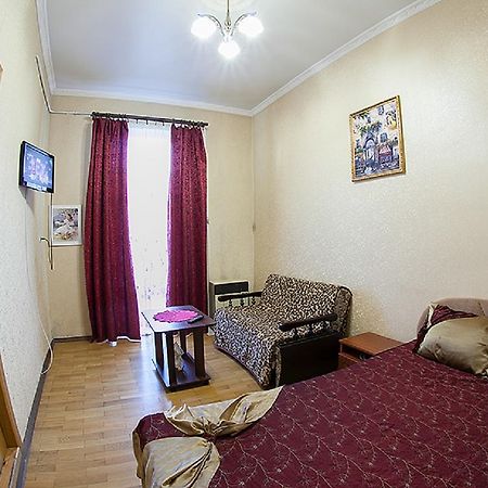 Квартира Подобово На Вулиці Чорновола 31 Біля Форуму У Місті Львові Біля Малевича Exteriér fotografie